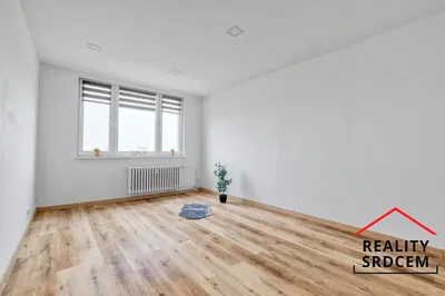 Cuisine; électroménager, parquet, lumière naturelle, style moderne