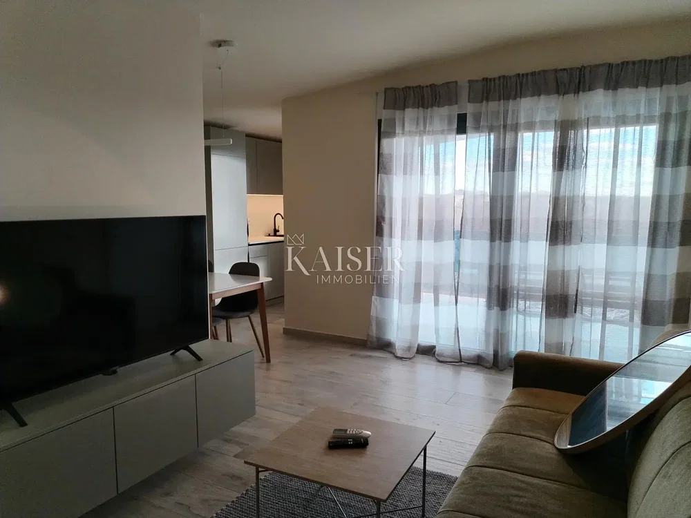 Küche; küchengeräte, fliesenboden, tageslicht, moderner stil