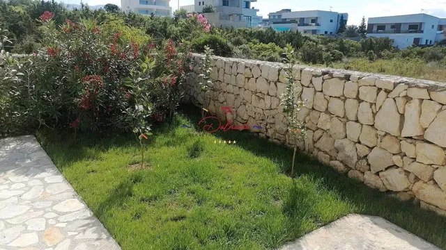 Küche; küchengeräte, holzboden, tageslicht, moderner stil