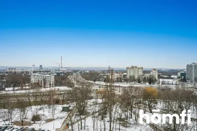 Cuisine; électroménager, parquet, lumière naturelle, style moderne