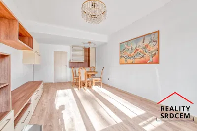 Cuisine; électroménager, parquet, lumière naturelle, style moderne