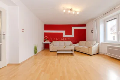 Küche; küchengeräte, holzboden, tageslicht, moderner stil