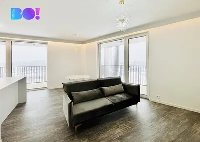 Cuisine; électroménager, parquet, lumière naturelle, style moderne