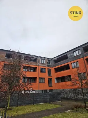 Cuisine; électroménager, parquet, lumière naturelle, style moderne