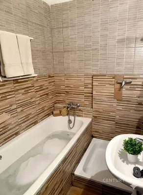 Кухня; кухненски уреди, плочки, естествена светлина, модерен стил