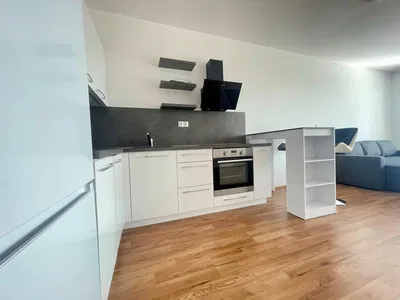 Wohnzimmer; holzboden, tageslicht, moderner stil