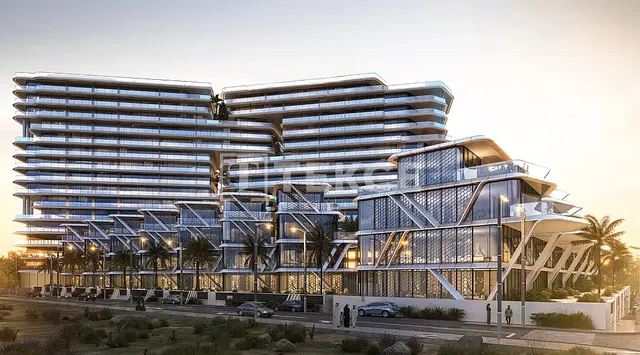 Casa e arredores; vista, teto alto