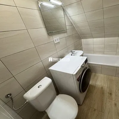 Баня; плочки, естествена светлина, ремонтиран