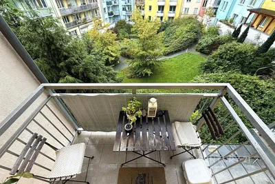 Balcón; vista, luz natural