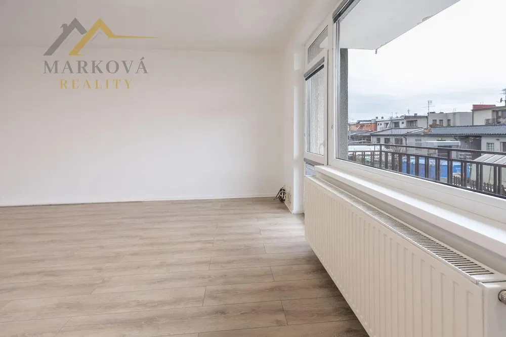 Salon; vue, carrelage