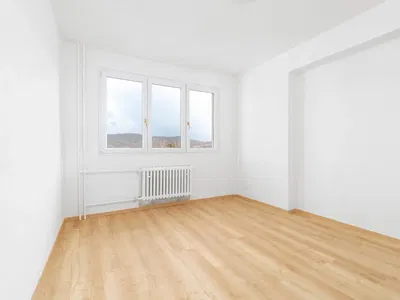 Schlafzimmer; blick, holzboden, tageslicht