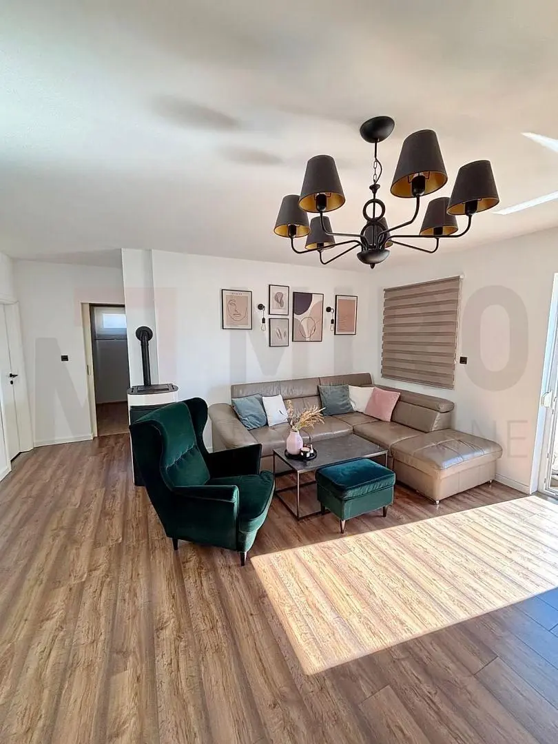 Salon; lumière naturelle, style moderne