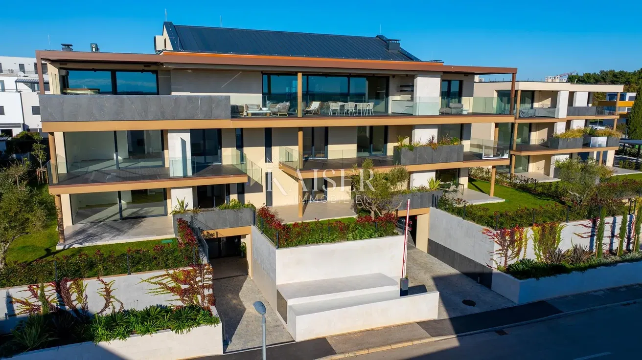 Maison et environs; vue