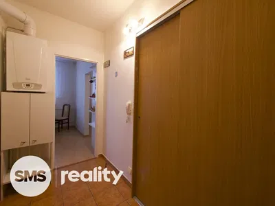 Гардероба; бојлер, плочице