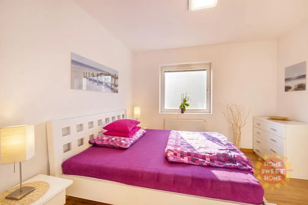 Υπνοδωμάτιο; φυσικό φως, μοντέρνο στυλ