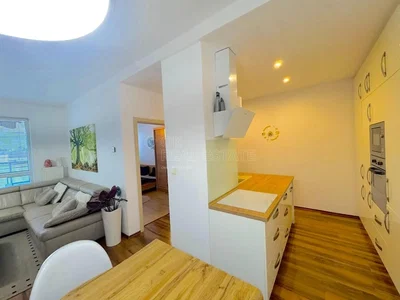Woonkamer; uitzicht, natuurlijk licht