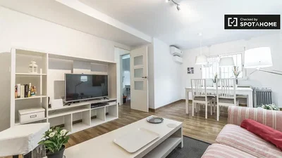 Obývací pokoj; přirozené světlo, moderní styl, dřevěná podlaha