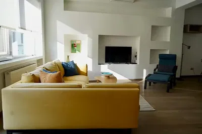 Sala de estar; luz natural, estilo moderno