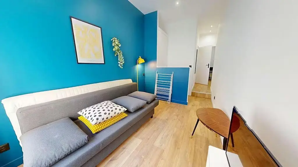 Wohnzimmer; holzboden, tageslicht, moderner stil