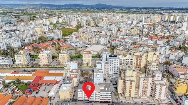 Dom a okolie; výhľad