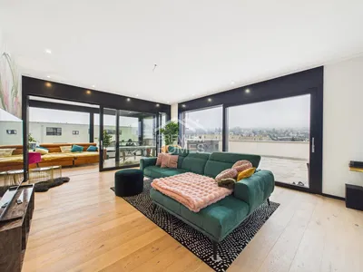 Salon; vue, parquet, lumière naturelle, style moderne