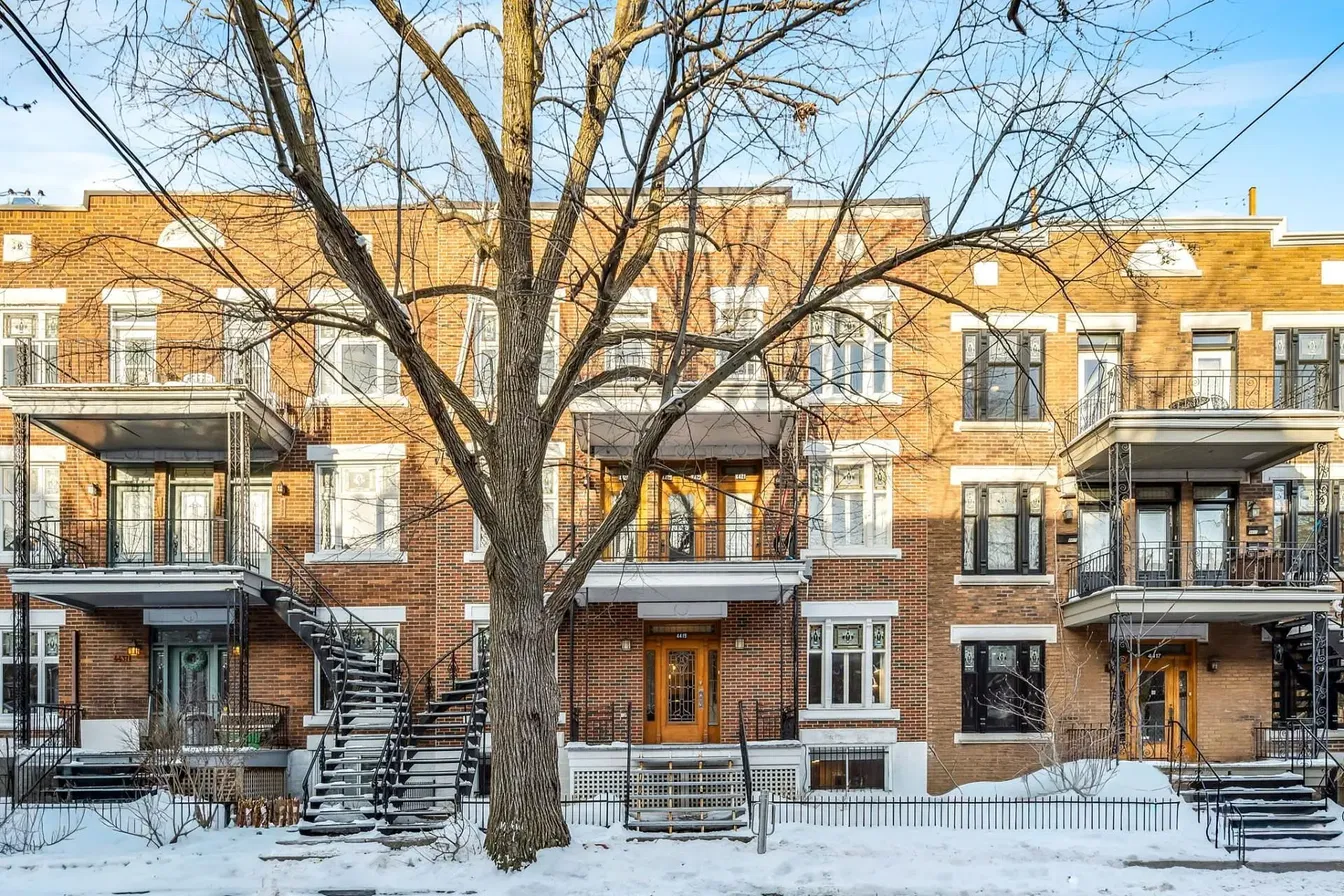 Кућа и околина