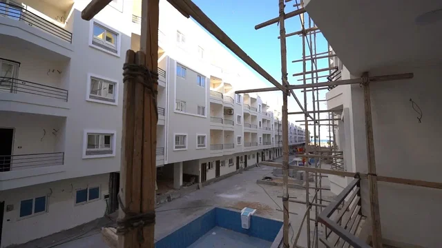 Casa y alrededores