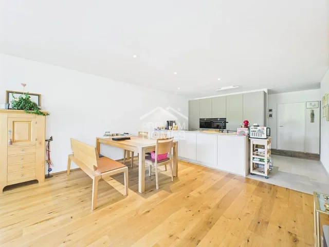 Küche; holzboden, tageslicht, moderner stil