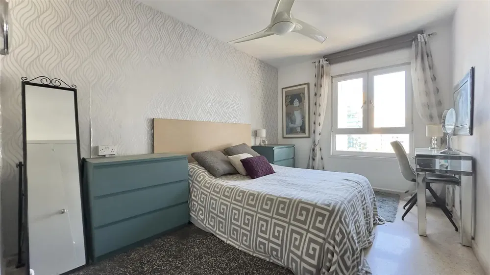 Chambre; lumière naturelle, style moderne