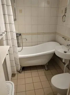 Badezimmer; fliesenboden