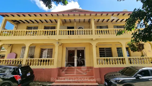 House and surroundings