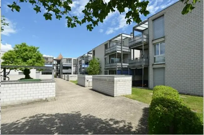 Haus und umgebung; blick