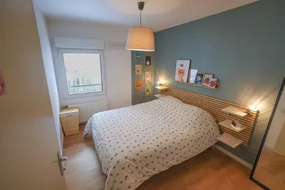 Chambre; lumière naturelle, style moderne
