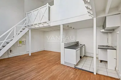 Küche; holzboden, fliesenboden