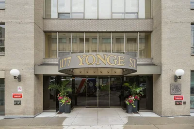 Kuća i okolina