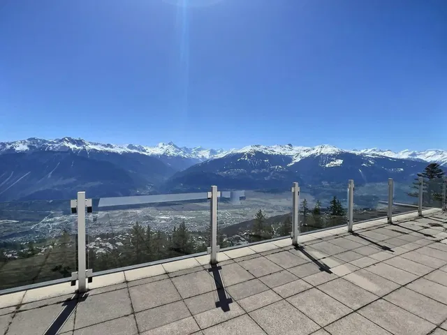 Terrasse; blick, fliesenboden, tageslicht