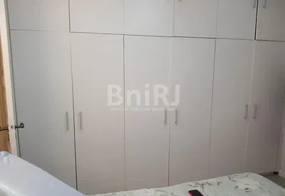 Chambre; parquet, rénové