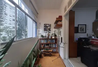 Oturma odası; manzara, doğal ışık