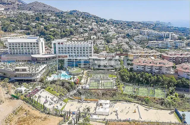 Haus und umgebung; blick