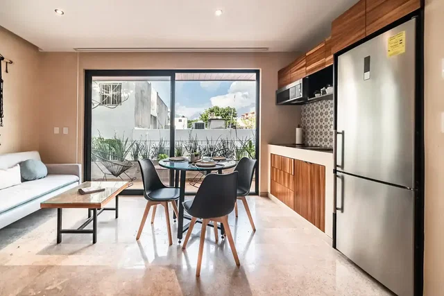 Küche; blick, küchengeräte, tageslicht, moderner stil