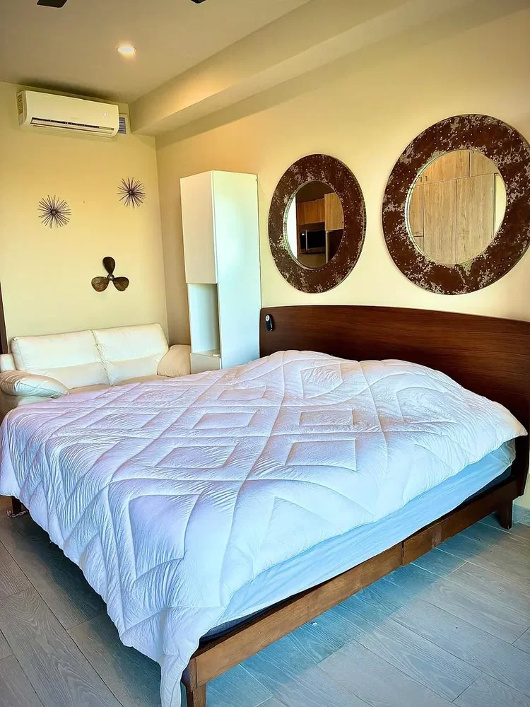 Chambre; parquet, lumière naturelle, style moderne