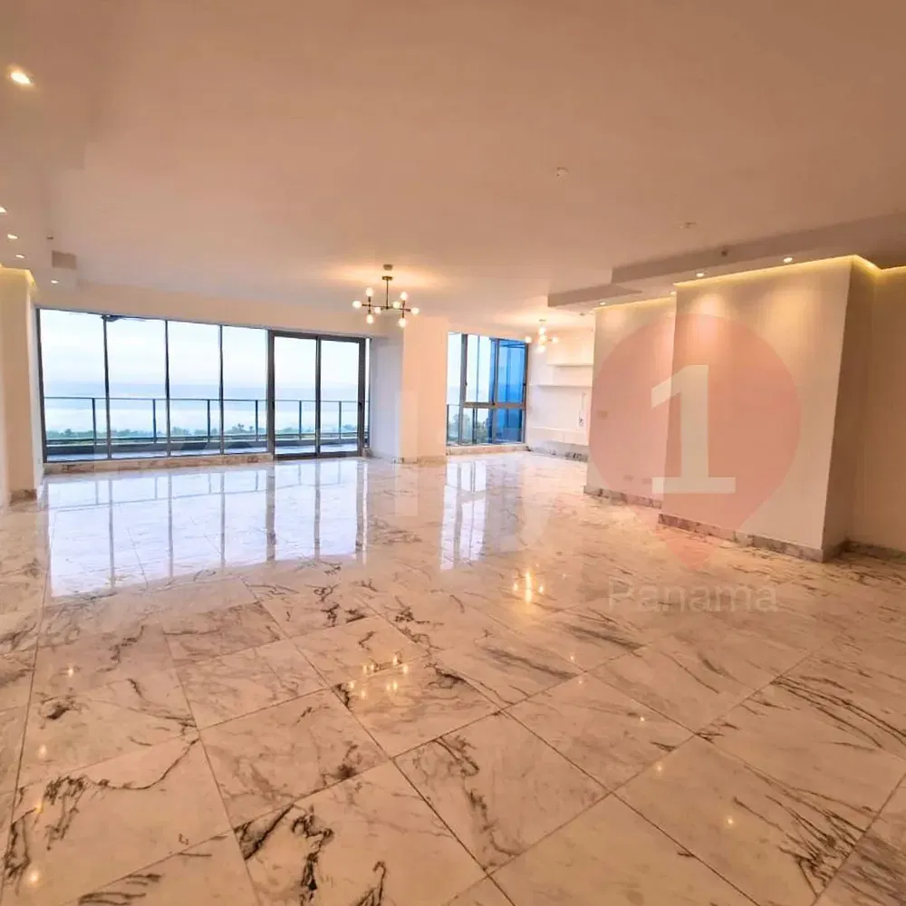 Wohnzimmer; fliesenboden, blick, tageslicht