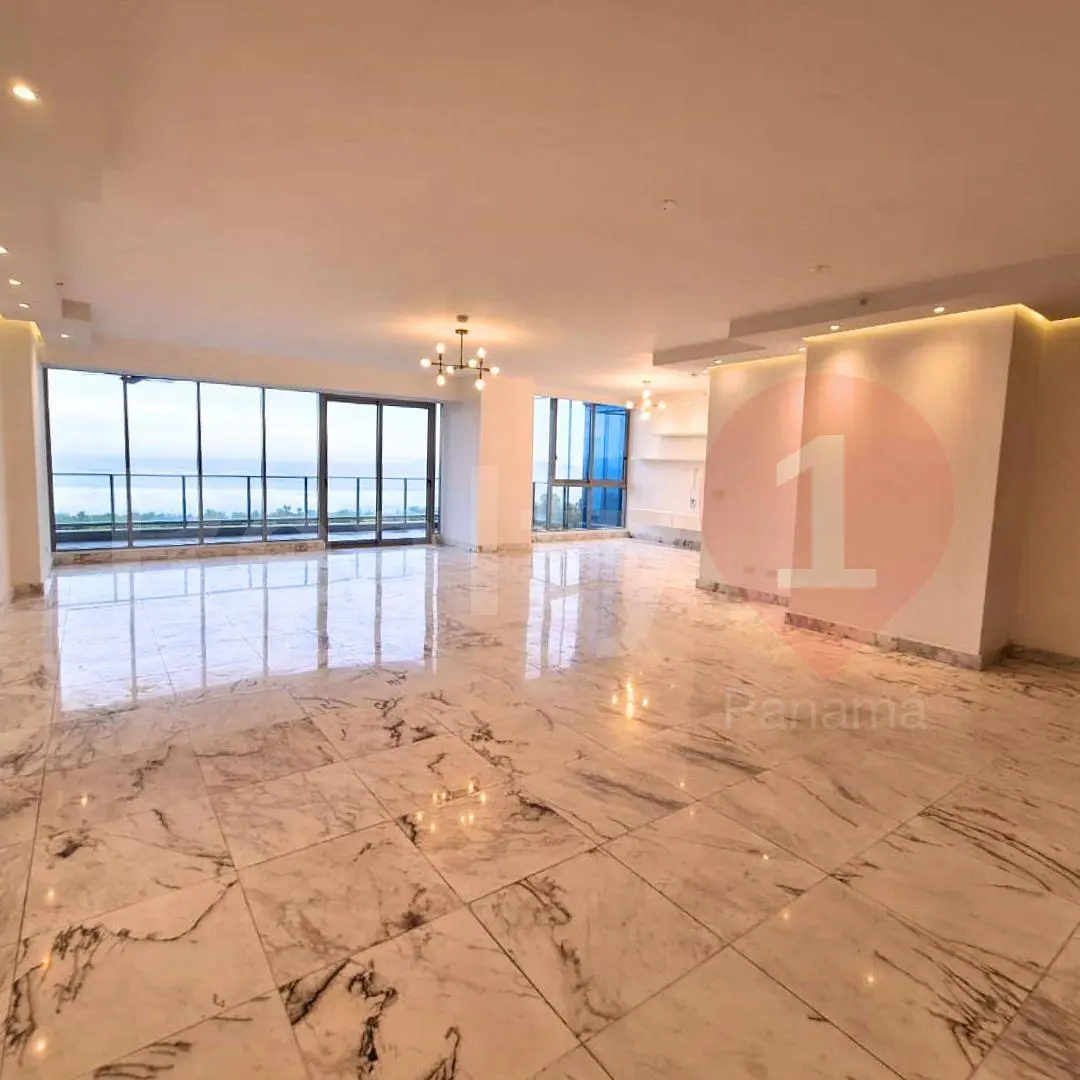 Wohnzimmer; fliesenboden, blick, tageslicht