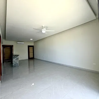 Wohnzimmer; fliesenboden