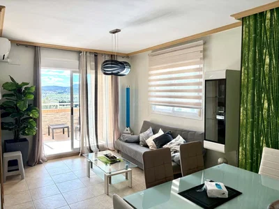 Obývací pokoj; výhled, přirozené světlo