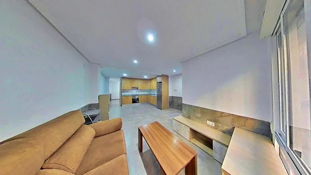 Wohnzimmer; fliesenboden, tageslicht