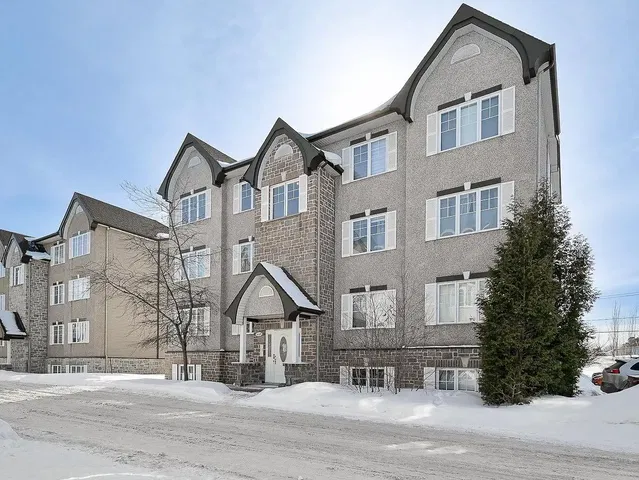 House and surroundings