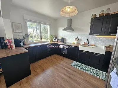 Cuisine; électroménager, lumière naturelle, style moderne