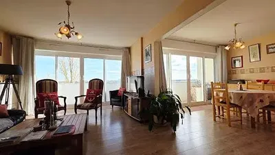 Oturma odası; manzara, doğal ışık