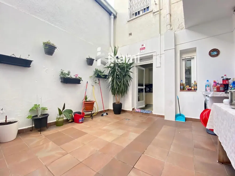 Terrasse; fliesenboden, tageslicht